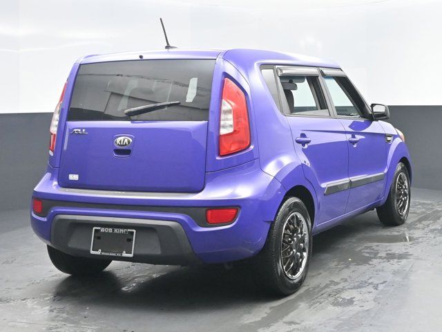 2013 Kia Soul Base