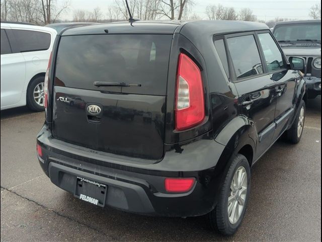 2013 Kia Soul Base