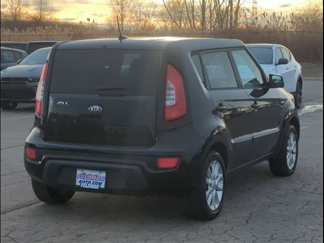 2013 Kia Soul Base