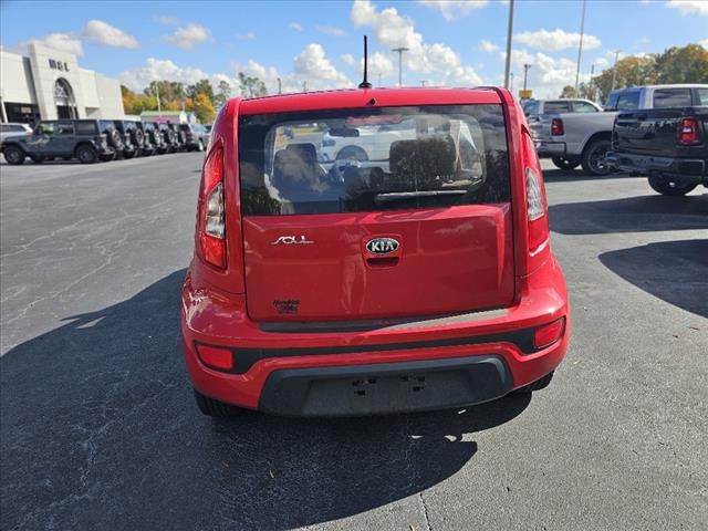 2013 Kia Soul Base