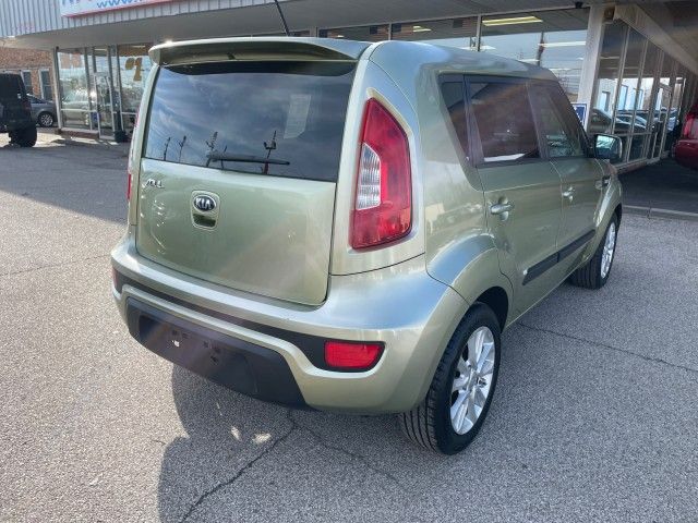 2013 Kia Soul Base