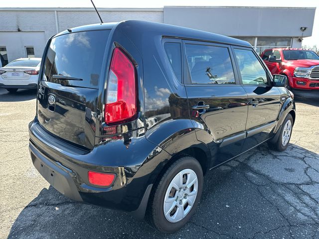 2013 Kia Soul Base