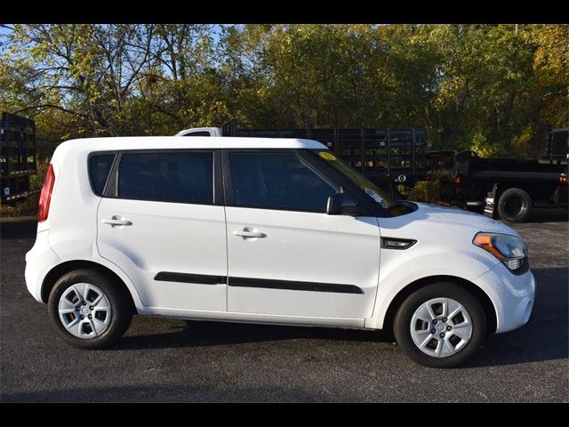 2013 Kia Soul Base