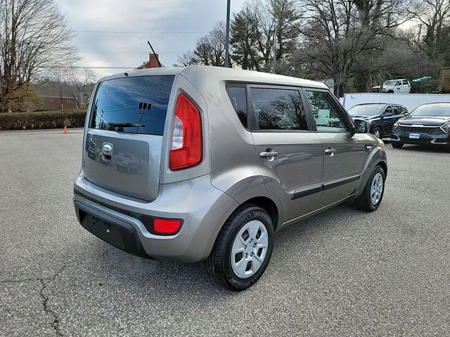 2013 Kia Soul Base