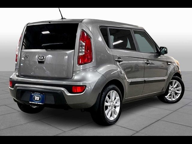 2013 Kia Soul Base