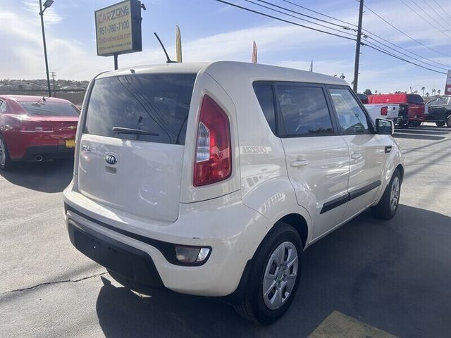 2013 Kia Soul Base