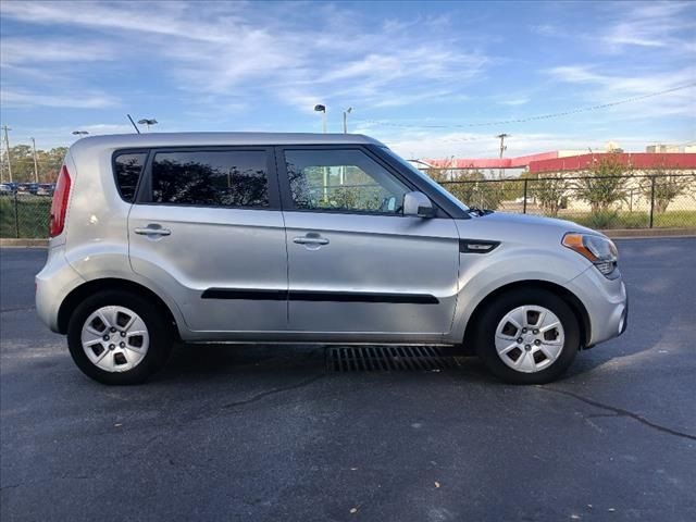 2013 Kia Soul Base