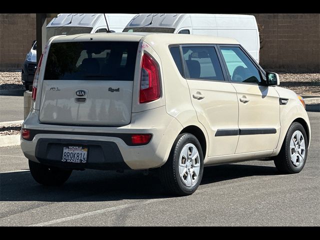 2013 Kia Soul Base