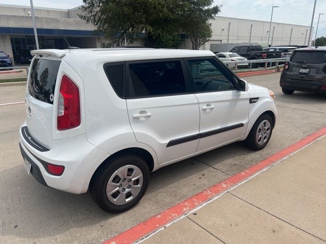 2013 Kia Soul Base