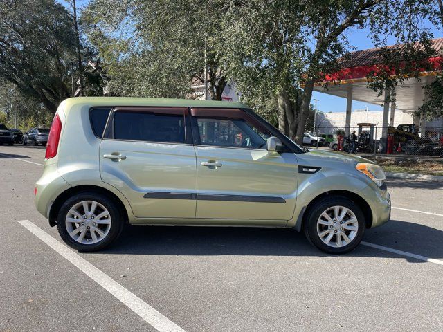 2013 Kia Soul Base