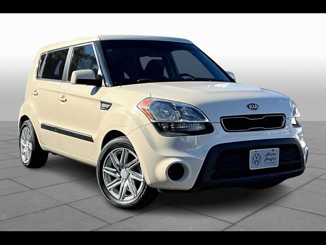 2013 Kia Soul Base