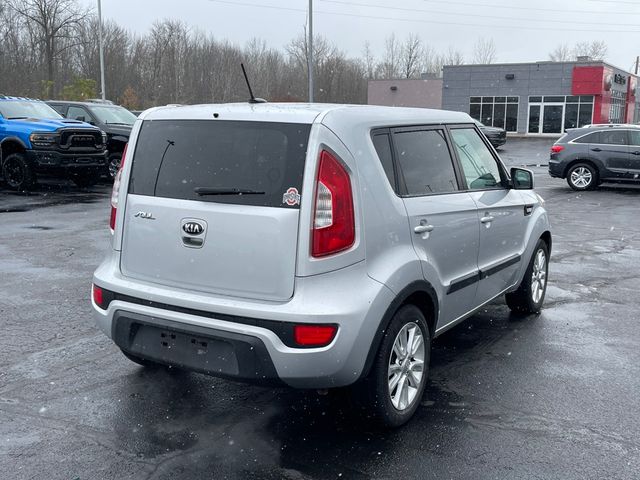 2013 Kia Soul Base