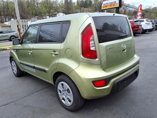 2013 Kia Soul Base
