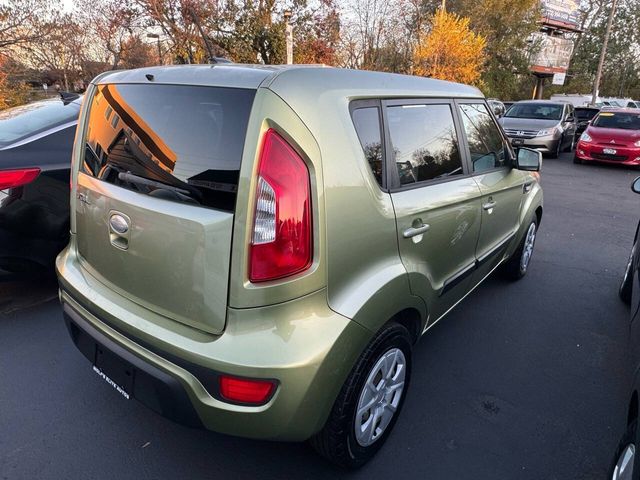 2013 Kia Soul Base