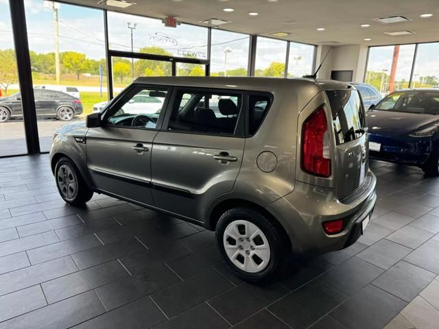 2013 Kia Soul Base