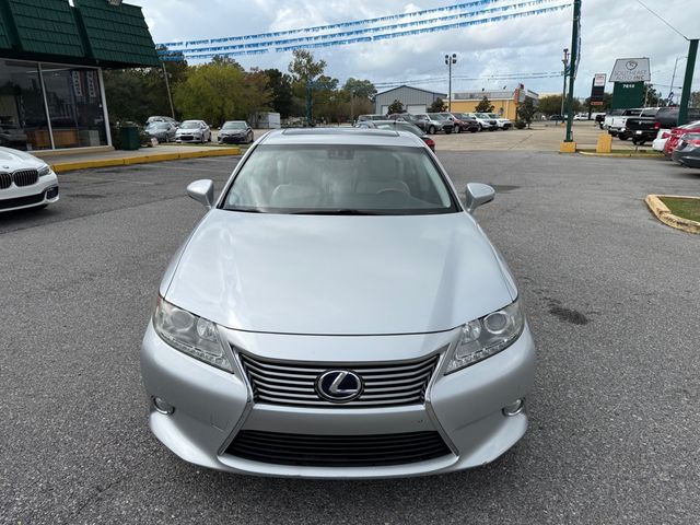 2013 Lexus ES Hybrid 300h