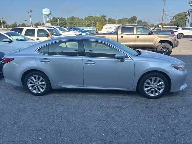 2013 Lexus ES Hybrid 300h