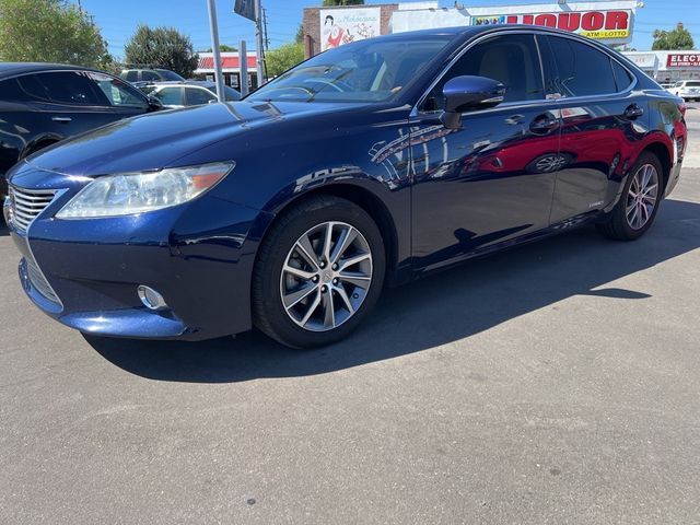 2013 Lexus ES Hybrid 300h