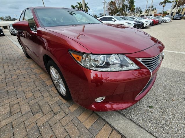 2013 Lexus ES Hybrid 300h