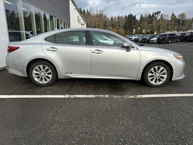 2013 Lexus ES Hybrid 300h