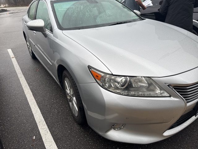 2013 Lexus ES Hybrid 300h