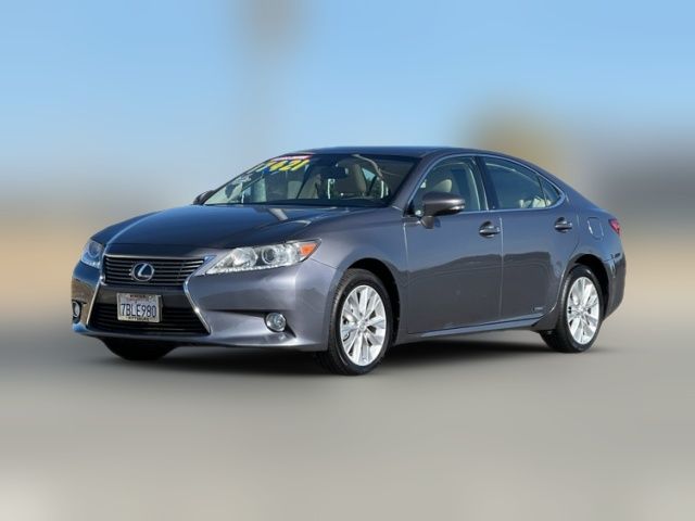 2013 Lexus ES Hybrid 300h