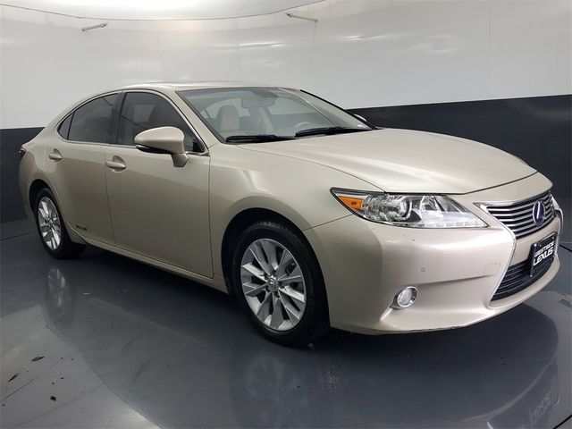 2013 Lexus ES Hybrid 300h