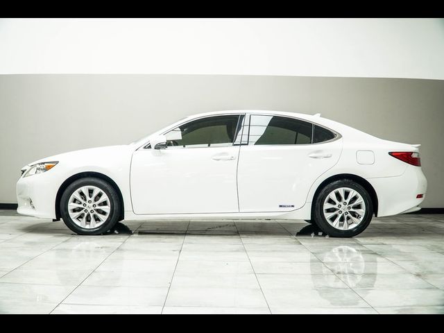 2013 Lexus ES Hybrid 300h