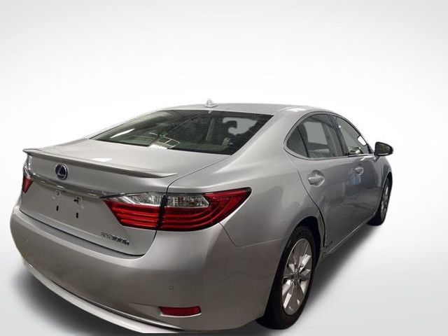 2013 Lexus ES Hybrid 300h