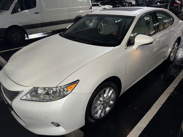 2013 Lexus ES Hybrid 300h