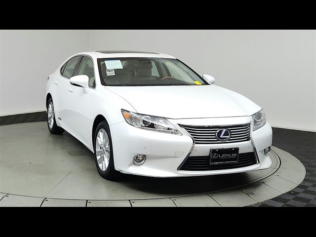 2013 Lexus ES Hybrid 300h