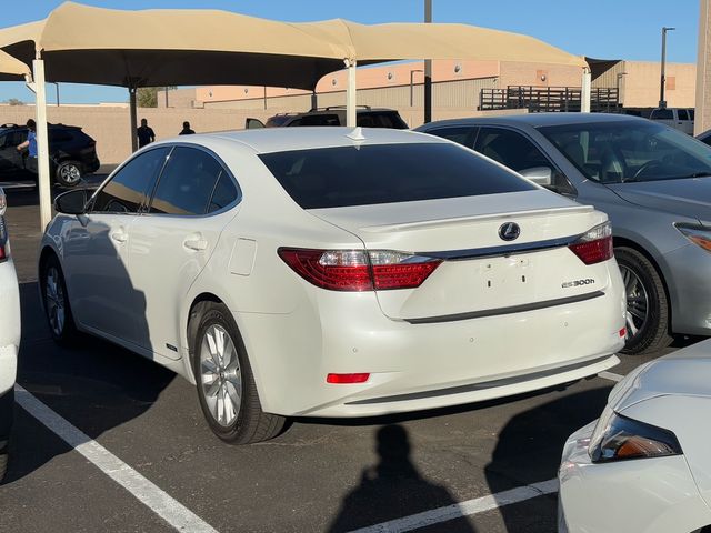 2013 Lexus ES Hybrid 300h