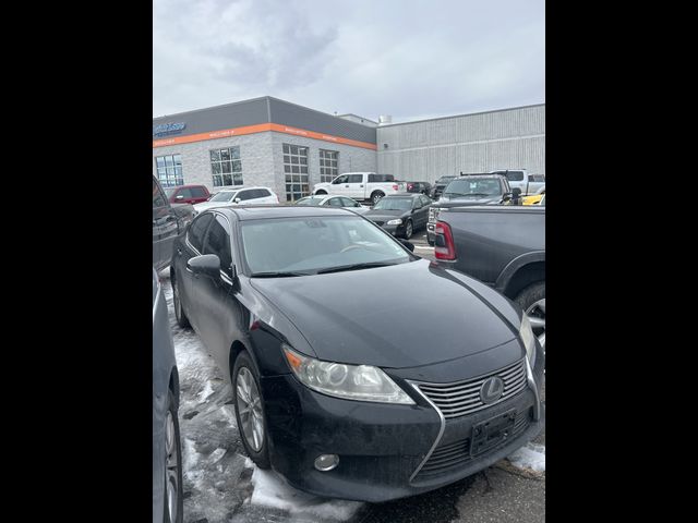 2013 Lexus ES Hybrid 300h