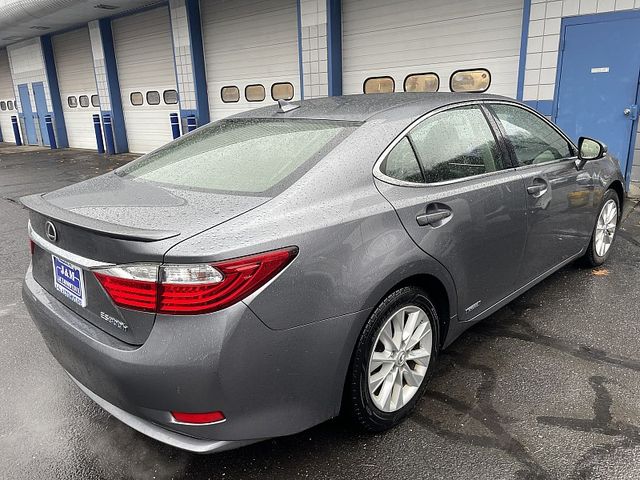 2013 Lexus ES Hybrid 300h