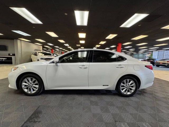 2013 Lexus ES Hybrid 300h