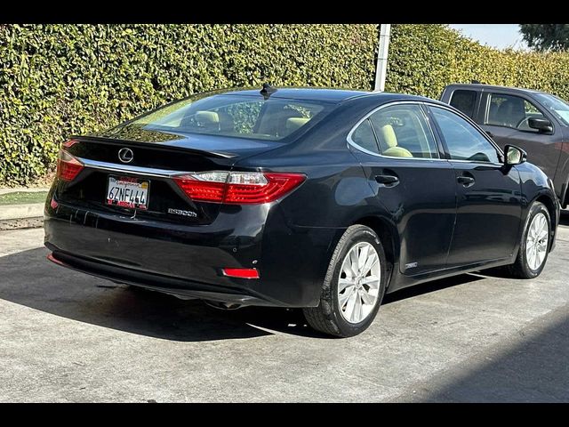 2013 Lexus ES Hybrid 300h