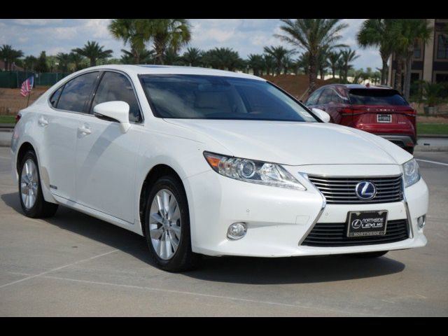 2013 Lexus ES Hybrid 300h