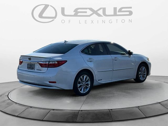 2013 Lexus ES Hybrid 300h