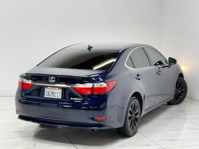 2013 Lexus ES Hybrid 300h