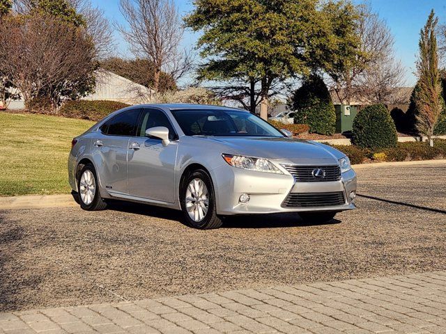 2013 Lexus ES Hybrid 300h