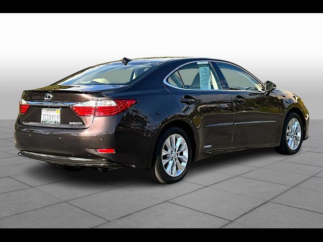 2013 Lexus ES Hybrid 300h