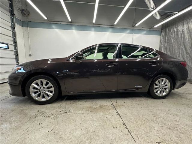2013 Lexus ES Hybrid 300h