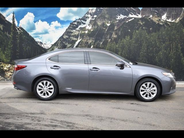 2013 Lexus ES Hybrid 300h