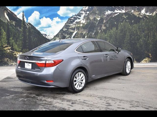 2013 Lexus ES Hybrid 300h