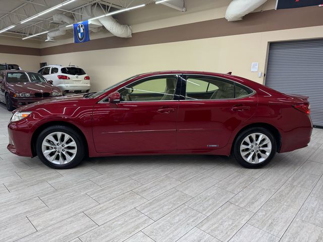 2013 Lexus ES Hybrid 300h