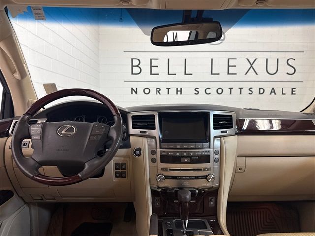 2013 Lexus LX 570