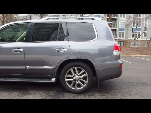 2013 Lexus LX 570