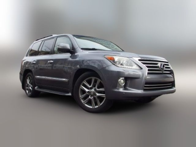 2013 Lexus LX 570