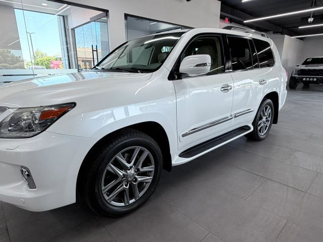 2013 Lexus LX 570