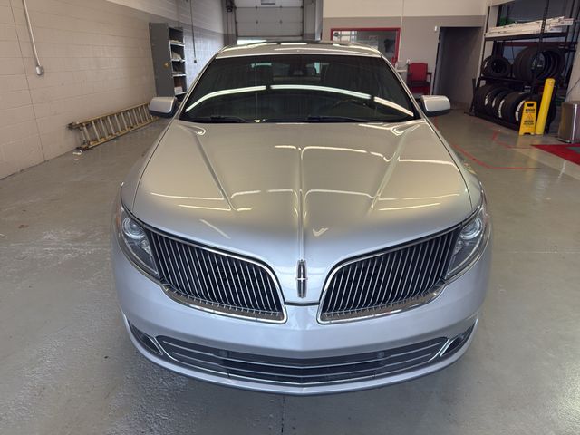 2013 Lincoln MKS Base